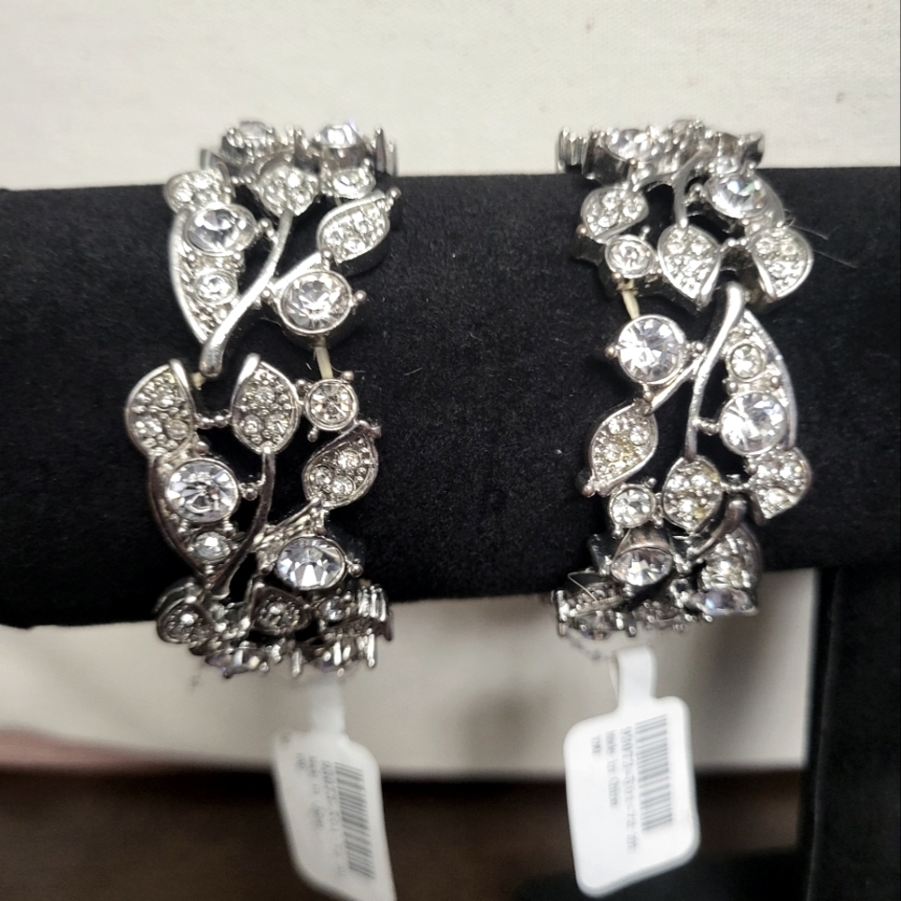 Faux crystal chunky bracelet